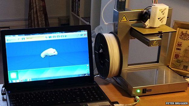 Home 3D printer setup used by Dr Peter Brugger of the University of Southampton