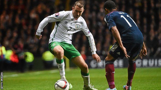 Aiden McGeady in action for Republic of Ireland against Scotland in 2014