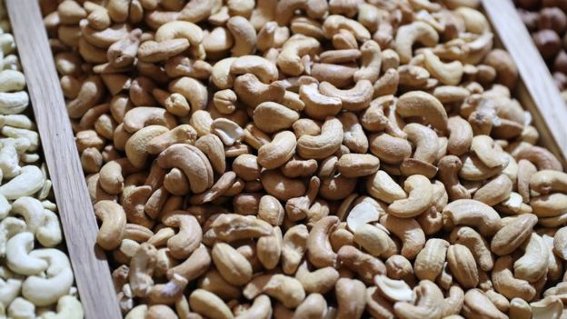 பாதாம், முந்திரி உண்டுவந்தால் விந்தணுவின் சக்தி அதிகரிக்குமா?