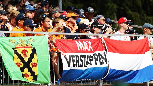 Fans of Max Verstappen