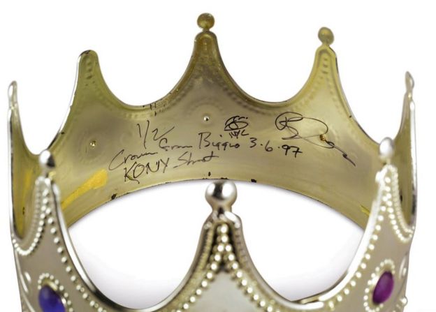 Biggie's signed crown