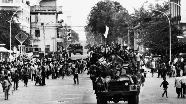Khmer Đỏ tiến vào Phnom Penh ngày 17/4/1975, và còn cầm quyền ở Campuchia đến năm 1979