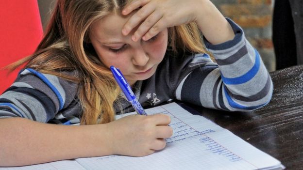 படிப்பில் மும்முரம்