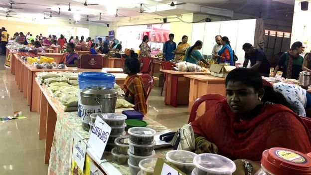 சென்னைவாசிகளுக்கு சந்தை அனுபவம் தரும் பெண் விவசாயிகள்