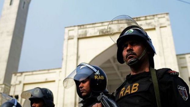 বাংলাদেশে আহমদীয়া মুসলিমদের মসজিদে পুলিশ-র্যাবের পাহারা বসানোর ঘটনা আগেও ঘটেছে