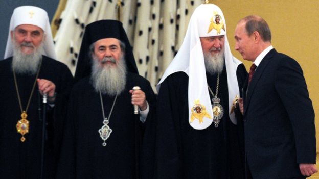 Putin con el líder de la Iglesia ortodoxa rusa, Kiril I.