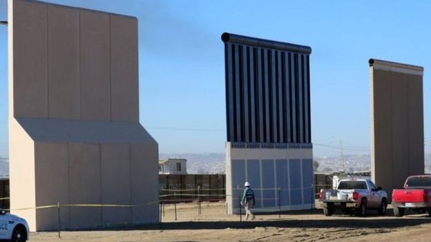 மெக்சிகோ எல்லை சுவர்