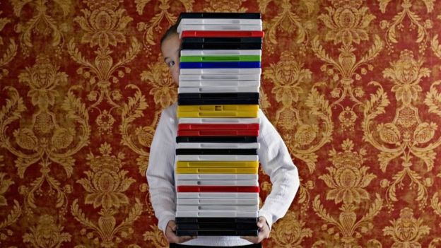 Obama le regaló a Brown DVDs que en Reino Unido no se pueden reproducir.