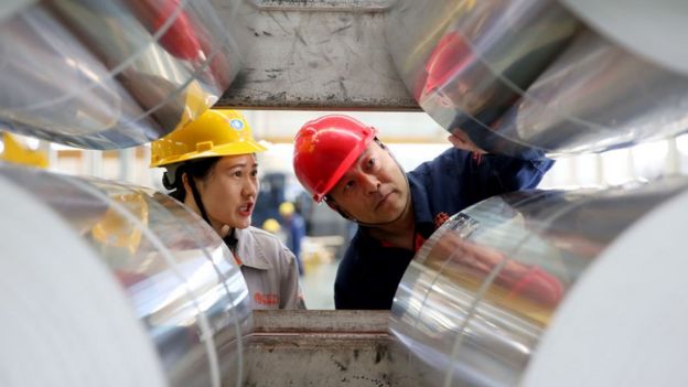 Trabajadores chinos