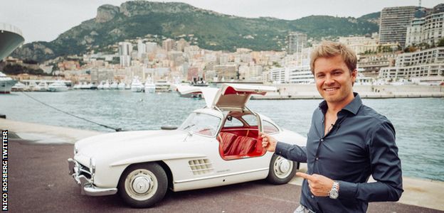 Nico Rosberg and his Mercedes-Benz 300SL on Twitter