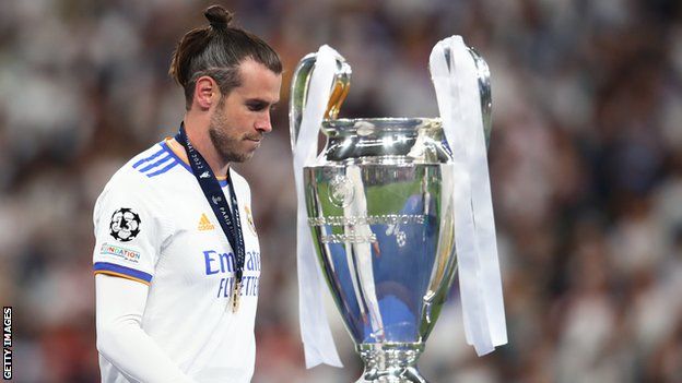 Gareth Bale with the Champions League trophy