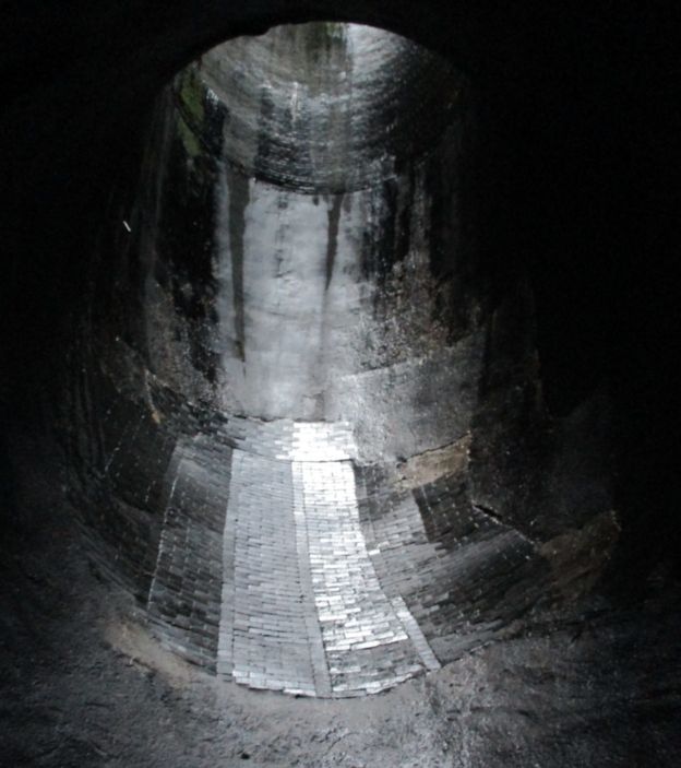 Why Does Ladybower Reservoir In Derbyshire Have Plug Holes Bbc News