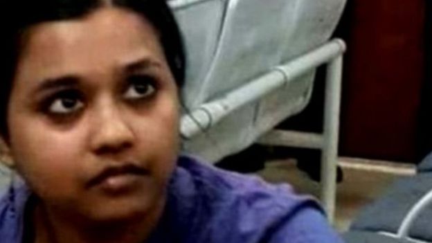 'சோஃபியாவின் மேற்படிப்பு கேள்விகுறியாகுமா? - அச்சத்தில் தந்தை'