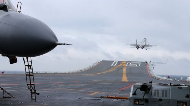 Ejercicio militar chino en el Mar de China Meriodional.