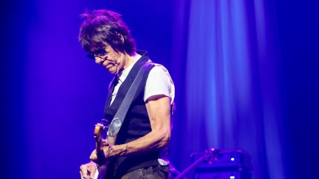 Jeff Beck: British Guitar Legend Dies Aged 78 - BBC News