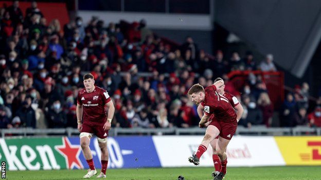 Munster's Ben Healy kicks a penalty against Castres