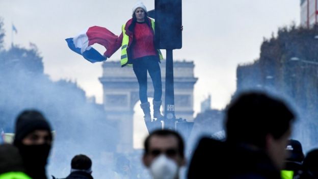 Протестующие в Париже