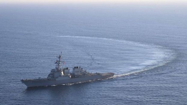 Markabka USS Donald Cook oo ku sugan badda Mediterranean