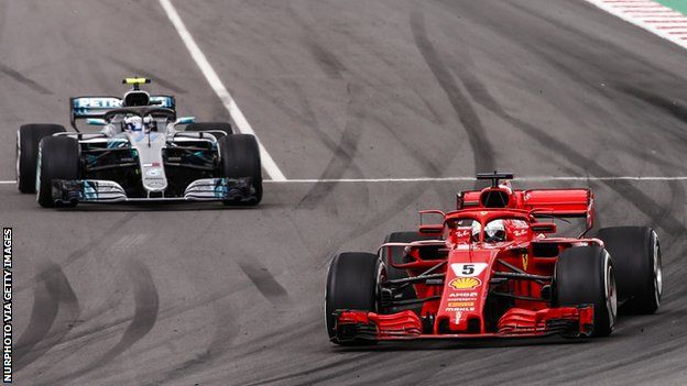 Sebastian Vettel overtakes Valtteri Bottas