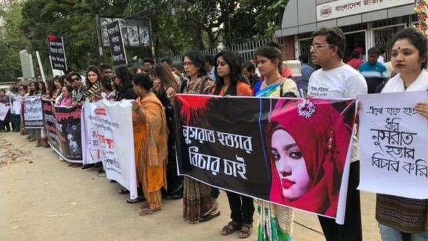 নুসরাত হত্যার ঘটনায় দ্রুত বিচারের দাবিতে দেশব্যাপী বিক্ষোভ সমাবেশ, মানববন্ধন হয়েছিল।