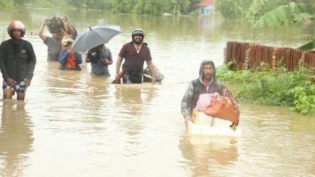 இலங்கையில் மழை வெள்ளம் : ஏழு பேர் பலி : மீட்புப் பணிகளில் முப்படையினர்