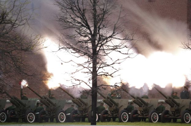 Artillery salvo, 9 May 17