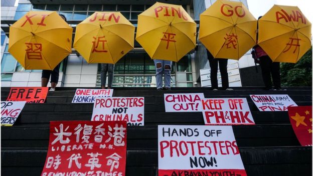 জুন মাসে চীন থেকে আলাদা হয়ে যাওয়ার দাবিতে বিক্ষোভ শুরু হয় হংকংয়ে