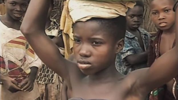 Brigitte Sossou Perenyi cuando era niña