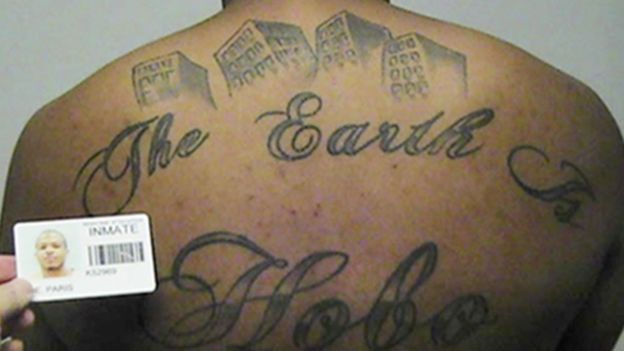 Tatuajes de un pandillero de los Hobos.