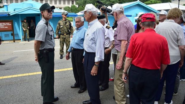 Veteranos de la Guerra de Corea, incluyendo colombianos, visitan la Zona Desmilitarizada para conmemorar el 62 aniversario del armisticio.