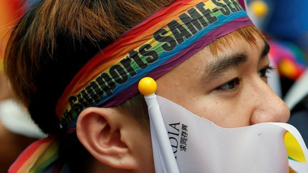 台湾社会高度关注这起释宪案,下午四点释宪判决宣布,反应热烈。