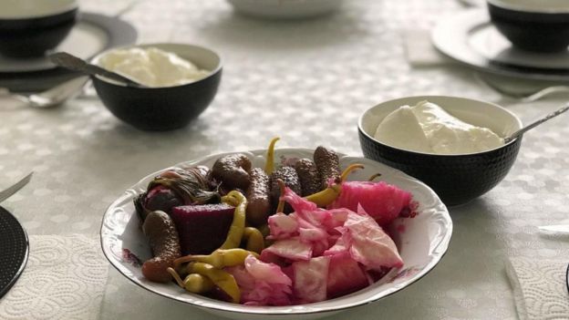 在土耳其,人们认为泡菜是均衡膳食营养的关键