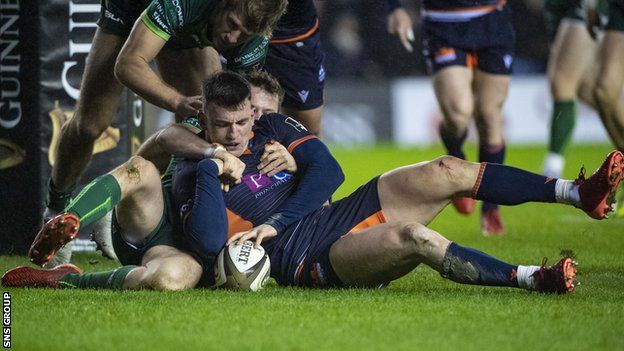 Matt Scott's run led to the penalty try which set Edinburgh up for victory