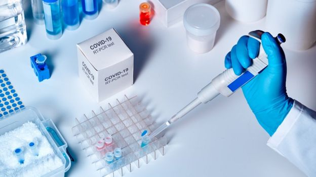 Teste de covid-19 em laboratório