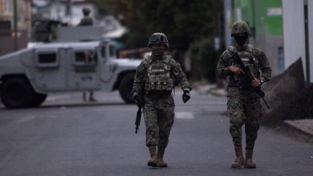 Militares mexicanos