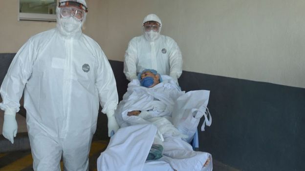 Bir Covid-19 hastası