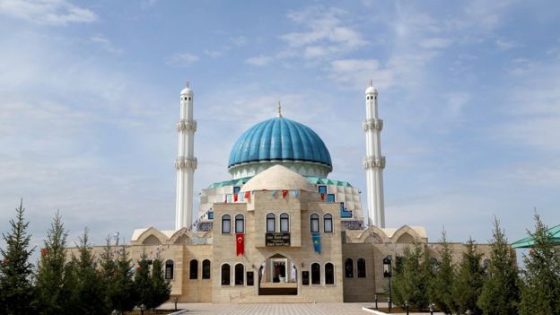 Kazakistan'da açılan Hoca Ahmet Yesevi Camii