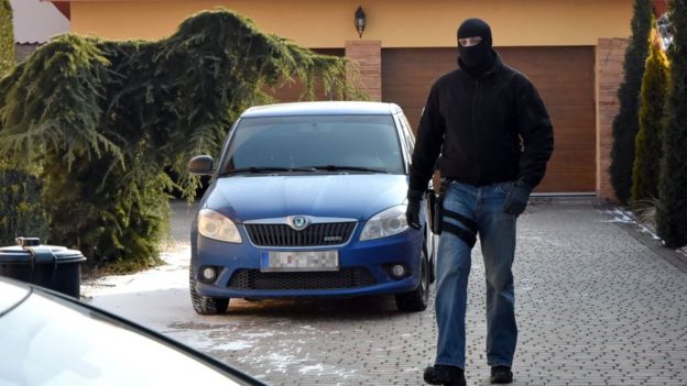 La policía allanó la casa de Antonino Vadala en Eslovaquia.