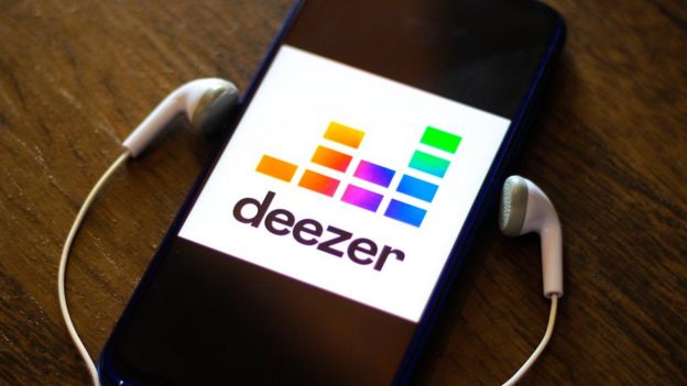 Deezer app on a smartphone