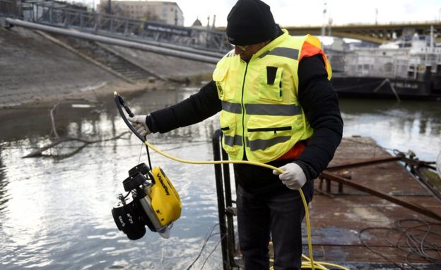 Holocaust Row Taints Hungary S House Of Fates Museum Project Bbc News