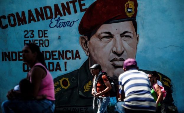 Dieterich hizo una serie de largas entrevistas a Hugo Chávez, algunas de las que se publicaron el forma de libro. Foto: GETTY IMAGES