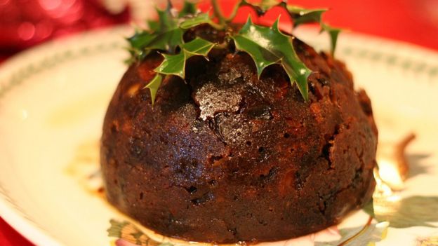 Christmas pudding sales slump in challenging festive period - BBC News