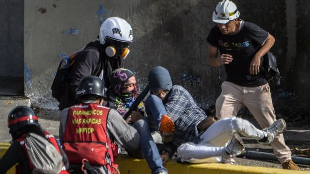Un herido en protesta contra el gobierno de Nicolás Maduro