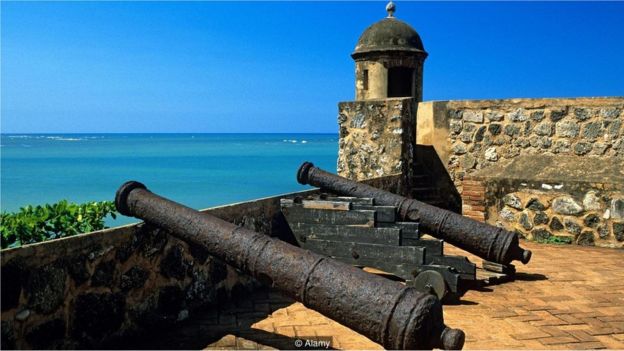 Dominik Cumhuriyeti'nde korsanlara karşı savunma amacıyla inşa edilmiş bir kale
