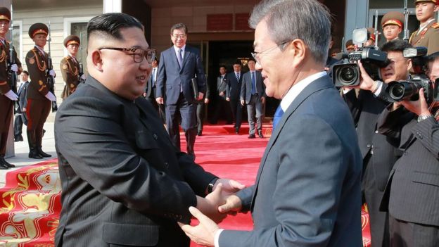 Kim Jong-un dan Moon Jae-in