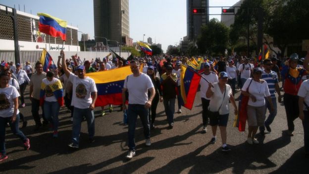 "Desde hace años era predecible que sin las reformas necesarias (Venezuela) iba a terminar muy mal", dice Dieterich. Foto: GETTY IMAGES