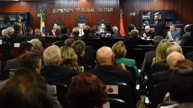 Cerimônia de posse do ministro Péricles Aurélio Lima no plenário do Superior Tribunal Militar