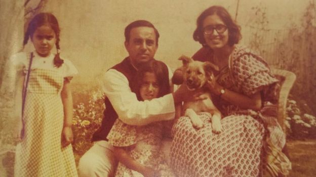 குடும்பத்தினருடன் சுப்பிரமணியம் சுவாமி