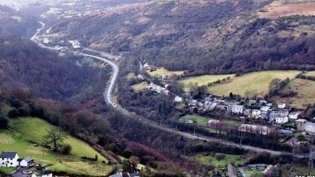 ffordd y cymoedd