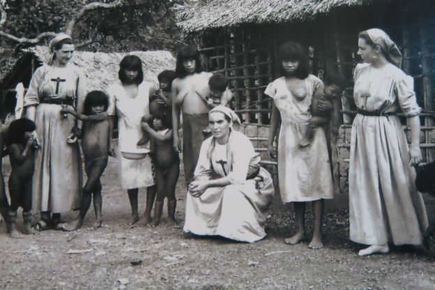 Monjas entre Tapirapé indígenas